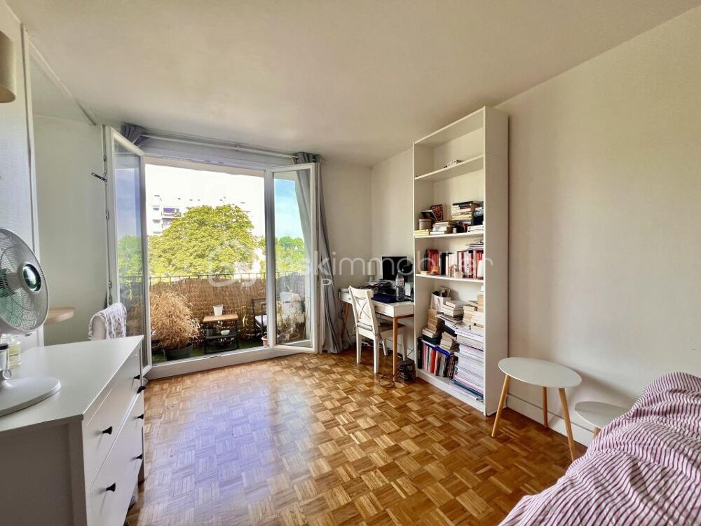 Studio - 21,3 m2 - 2ème ét avec balcon expo OUEST + cave