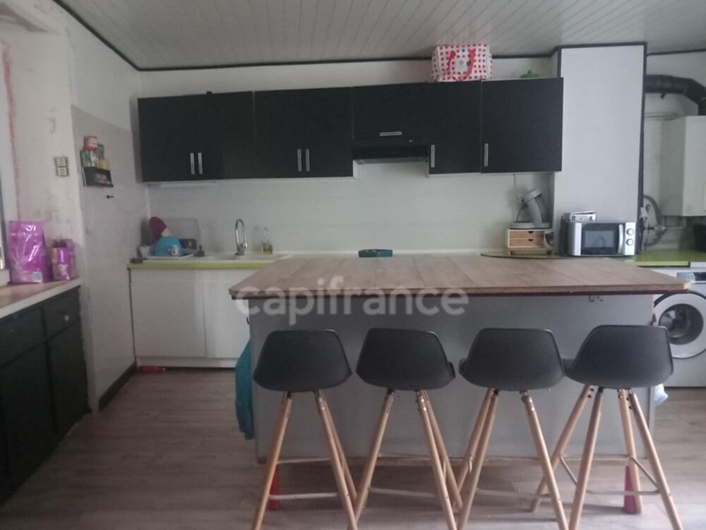 ? Maison et appartement à Thiers  Ensemble avec garage et caves  Creux de lEnfer