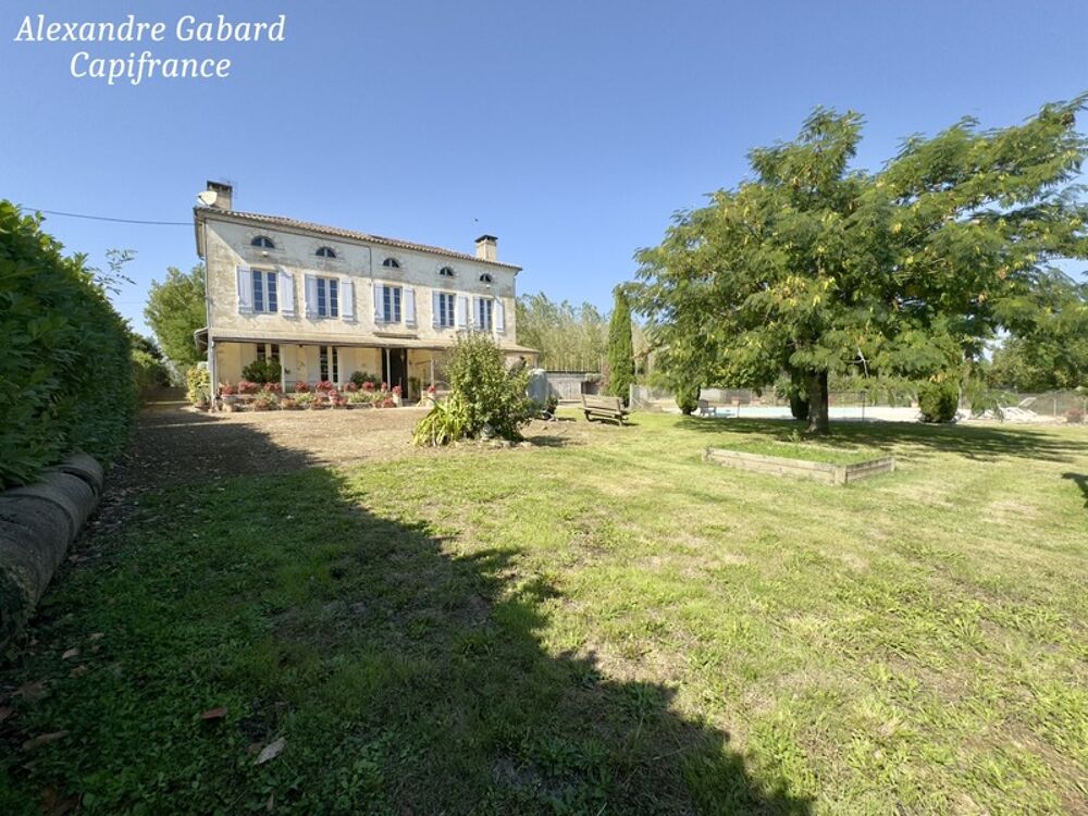 Maison en pierres 230 m² - 4 chambres - Terrain 7 370 m² - Piscine - Dépendances