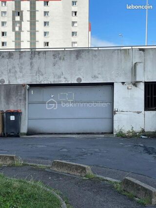  Parking / Garage � vendre 12 m�