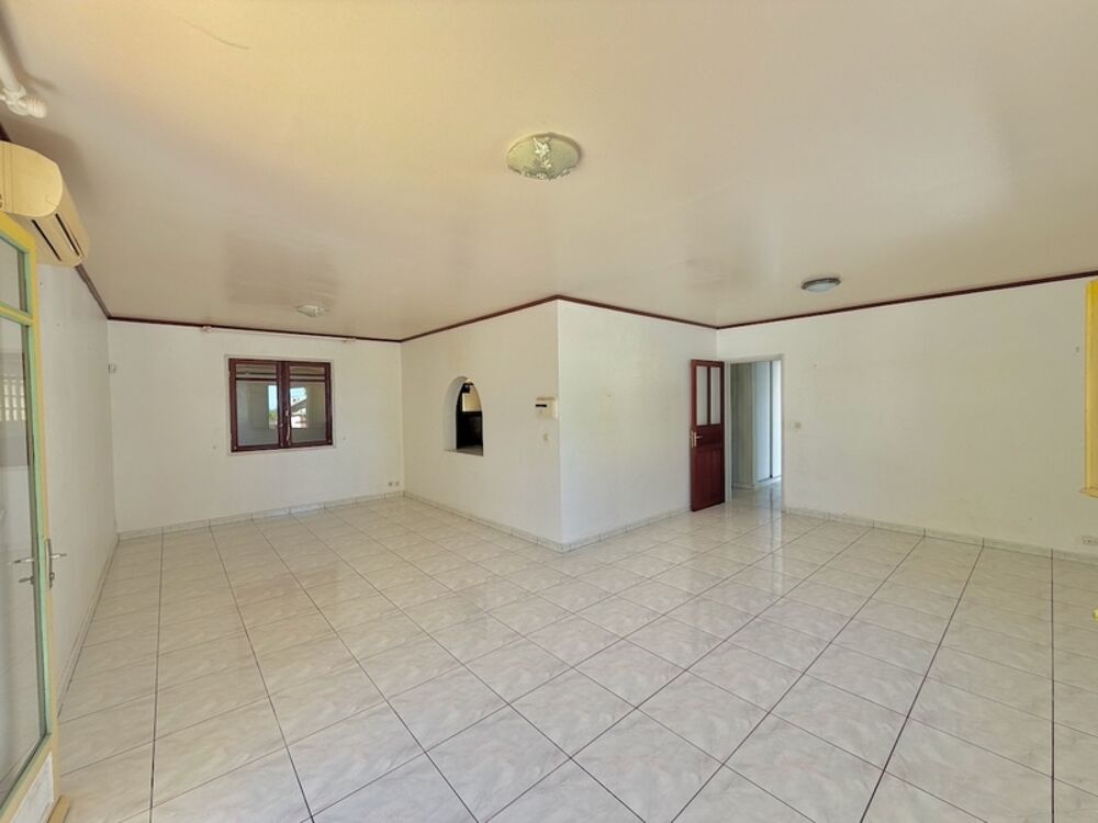 Vente Maison A vendre Villa T4 avec piscine et garage – La Rivière Saint-Louis 97421 La riviere