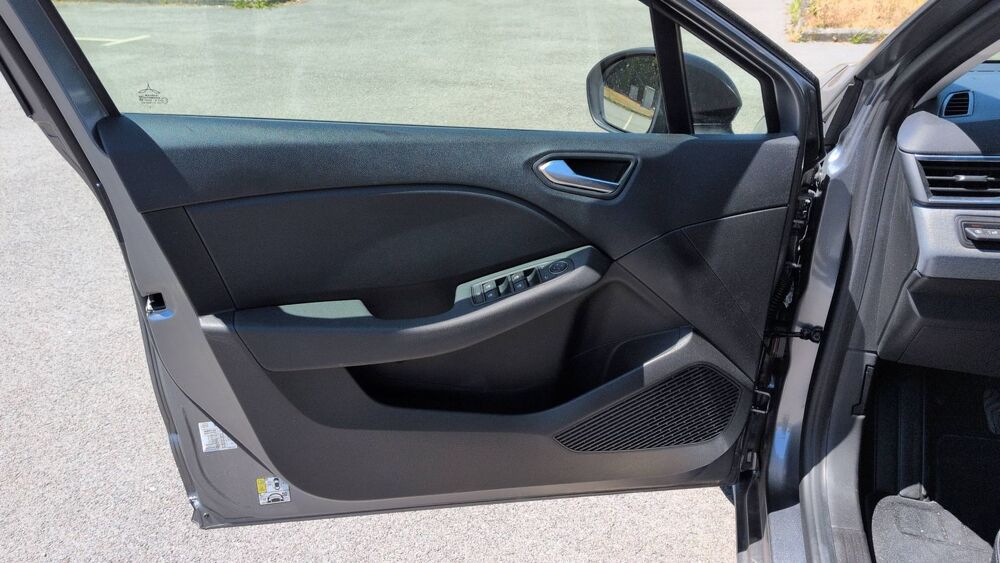 Clio V 1.5 dCi 100 G&eacute;n&eacute;ration - Premi&egrave;re main Garantie constructe 2025 occasion 29300 Quimperle