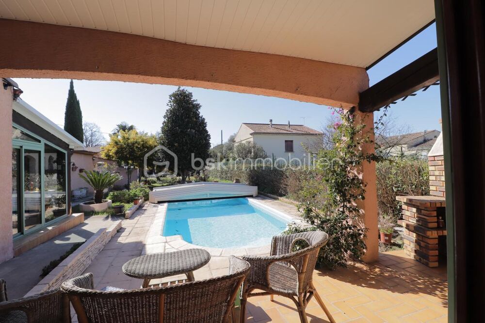 Grande villa familiale 4 chambres et piscine sur joli terrain arboré