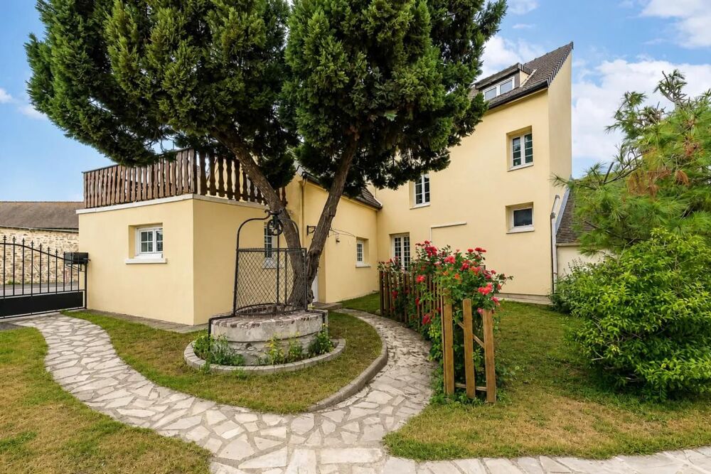 Vente Maison Maison de ville 4 pièces de 127 m² à Villeneuve-sous-Dammartin Villeneuve sous dammartin