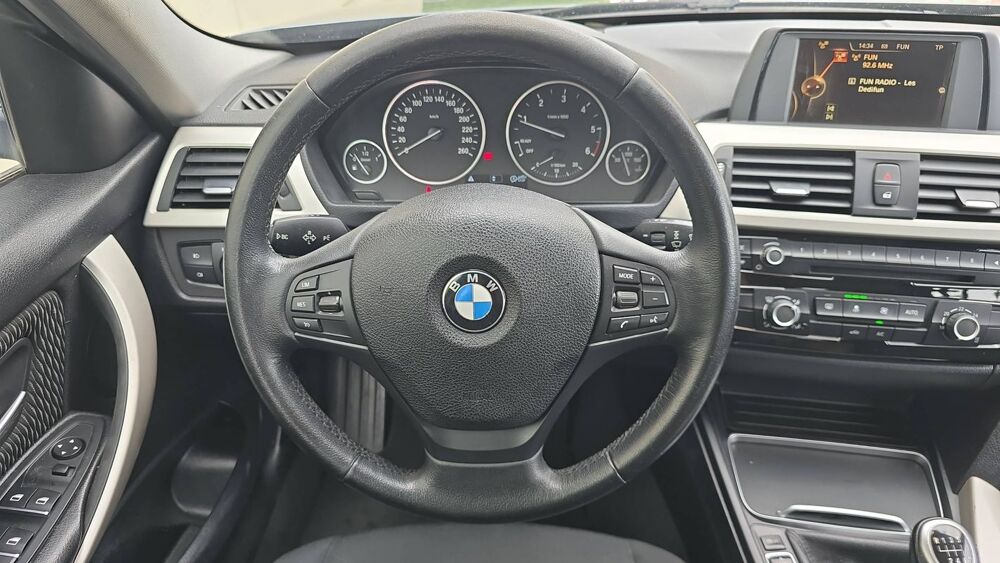 S&eacute;rie 3 Touring 316 d 116 Lounge 2016 occasion 83600 Frejus