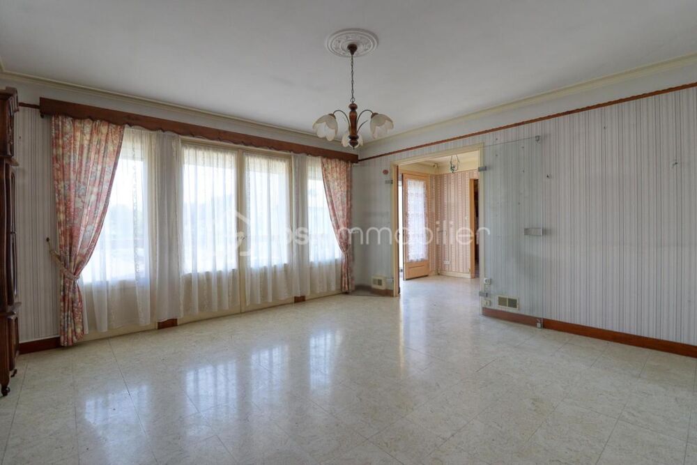 Vente Maison Maison 88 m² - 3 chambres, terrain clos de 660 m², Grandvilliers proche centre-ville Grandvilliers