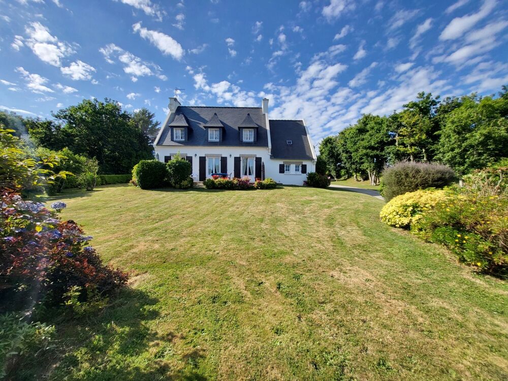 Maison à vendre 8 pièces LANVEOC (29)