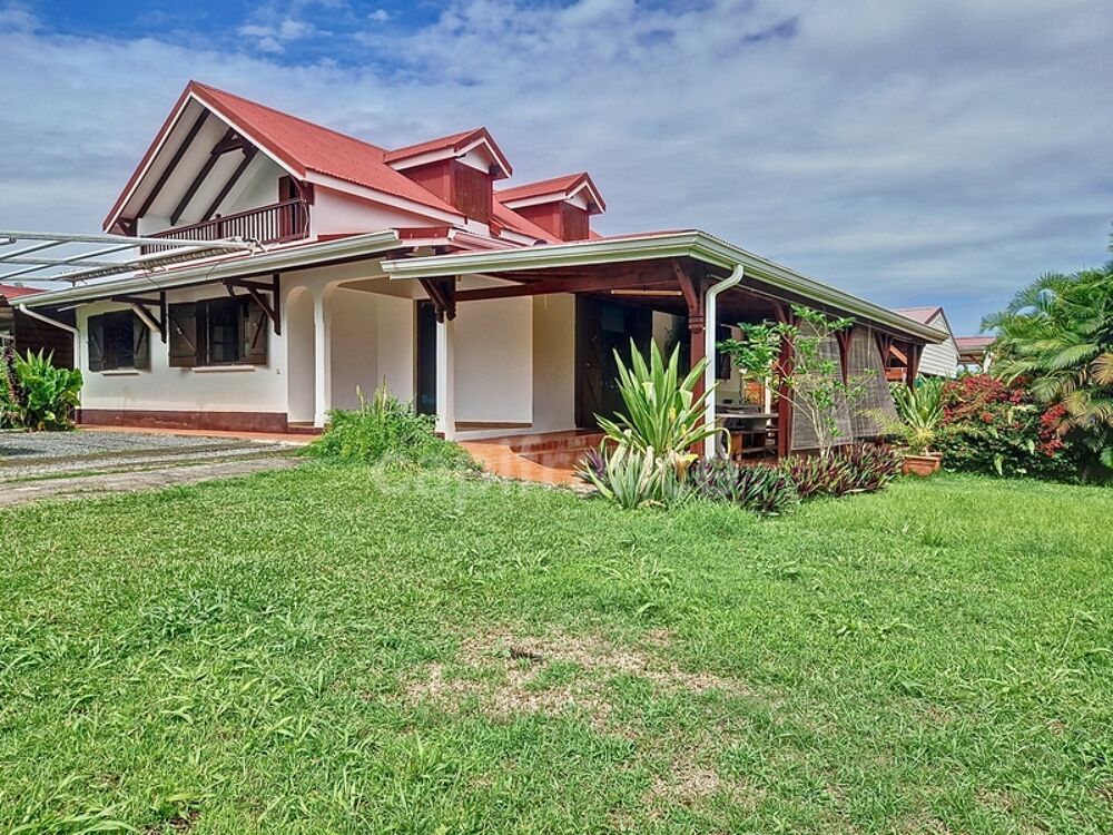 Vente Maison À vendre - CAPESTERRE-BELLE-EAU, maison 4 chambres + bungalow indépendant Capesterre belle eau