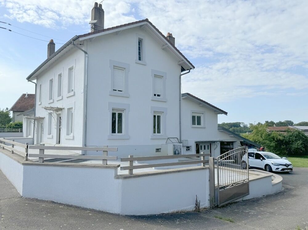 Maison 9 pièces 200 m² · à Montigny · 200 m² · 236 000 €