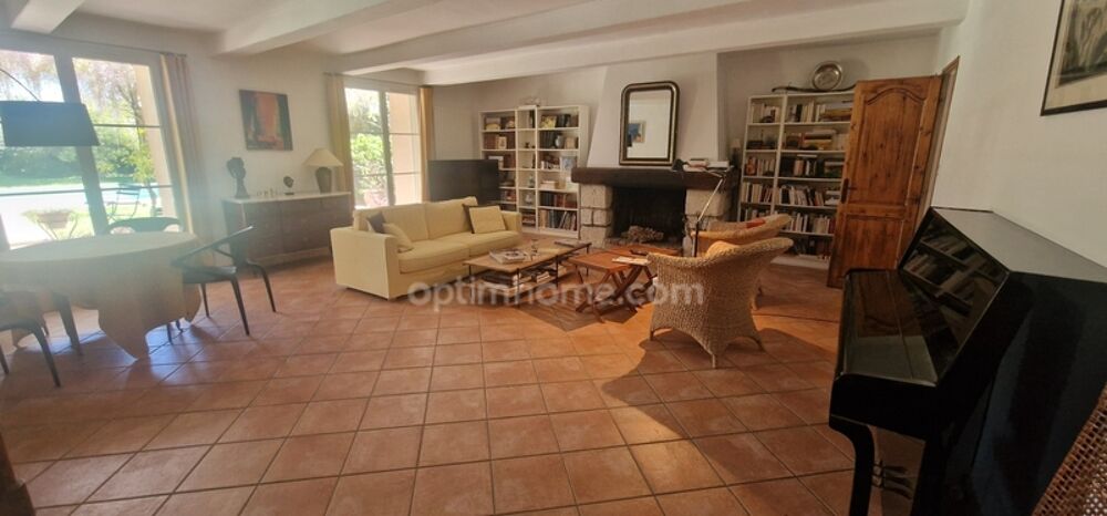 � vendre  Villa Saint-Mitre-les-Remparts (13920)