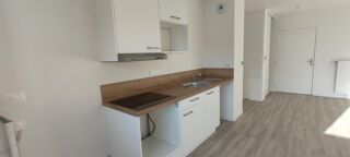  Appartement à louer 3 pièces 65 m²