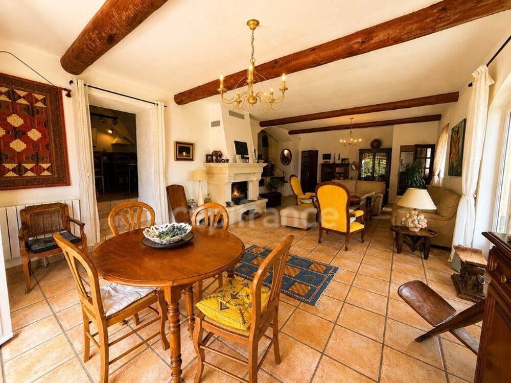 � vendre  Propri�t�/ch�teau Pertuis (84120)