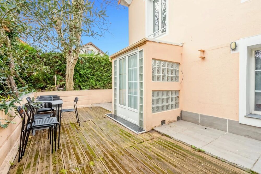 Vente Maison Maison de 4 pièces de 94 m2 en vente à Bondy - Idéal pour les familles Bondy