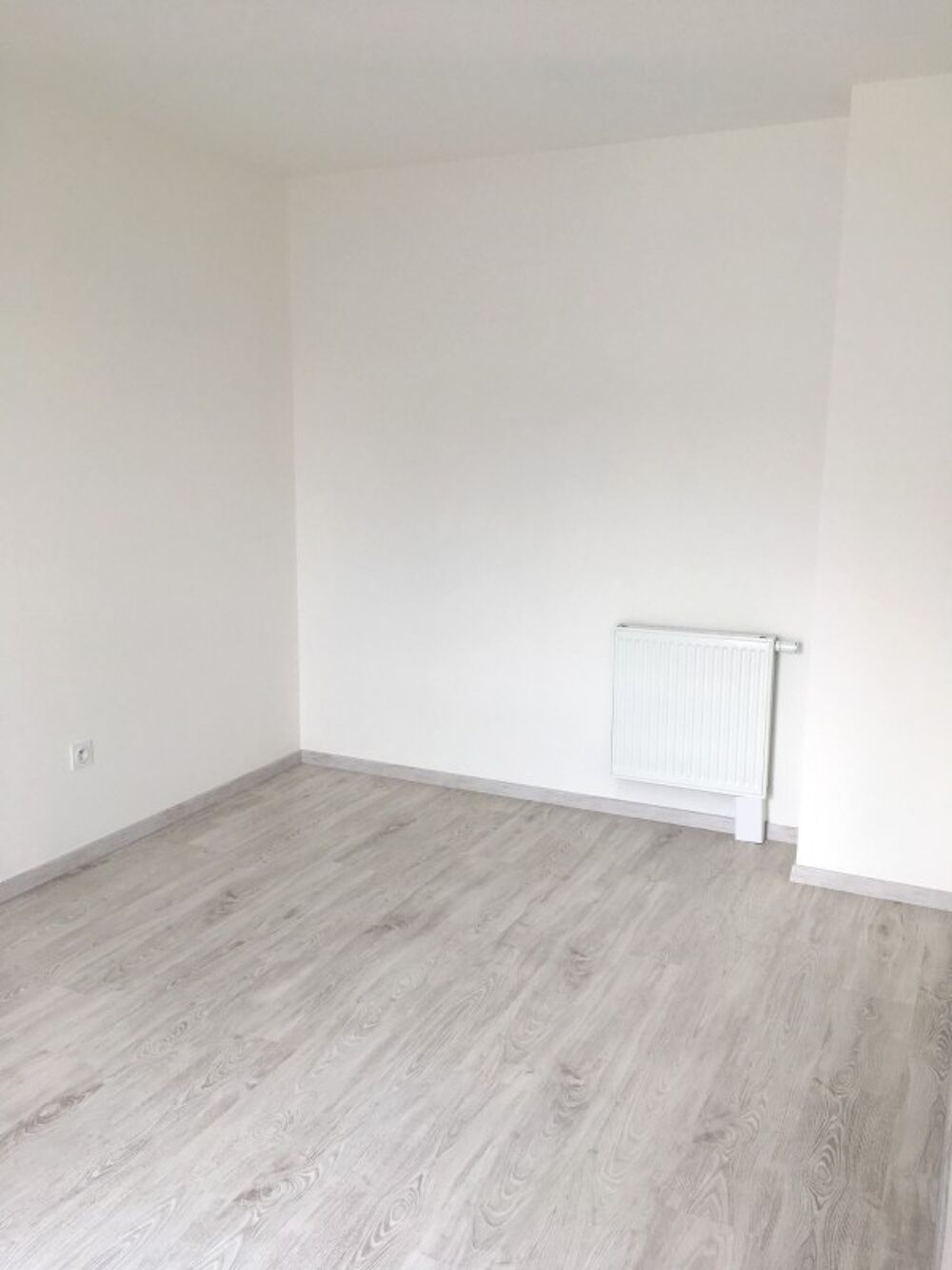 Location Appartement T3 avec terrasse et garage à NOISY LE SEC Noisy le sec