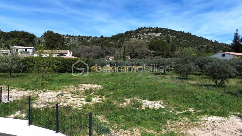 Vente Terrain A vendre terrain constructible et viabilisé de 503 m2  , au pied du Luberon , très au calme , sur Mérindol Merindol