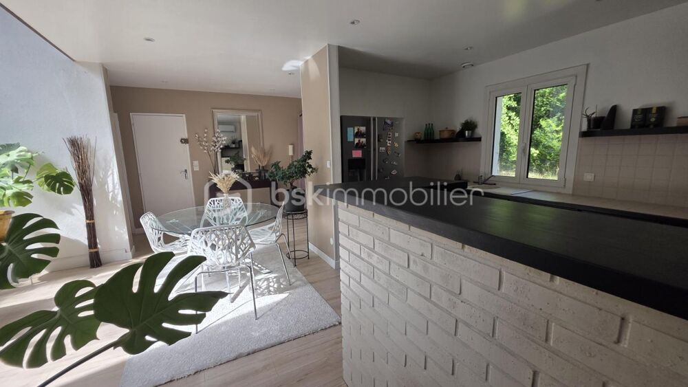 Maison individuelle 142 m2 - 3/4 chambres - sous-sol - terrain 749 m2