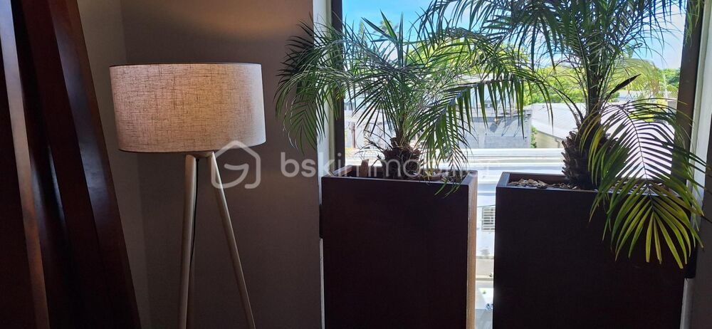 T2 Climatise avec Terrasse et Parking à Saint-Denis, Proche du Barachois - Idéal Investisseur