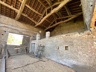  Remise / Grange � vendre 1 pi�ce 150 m�