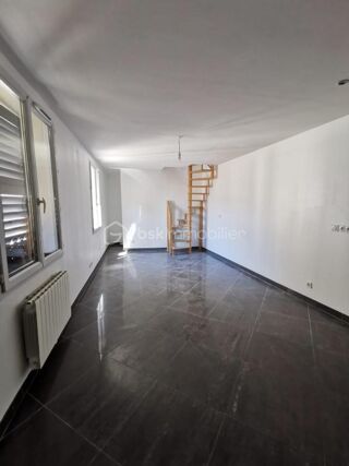  Immeuble à vendre 13 pièces 251 m²