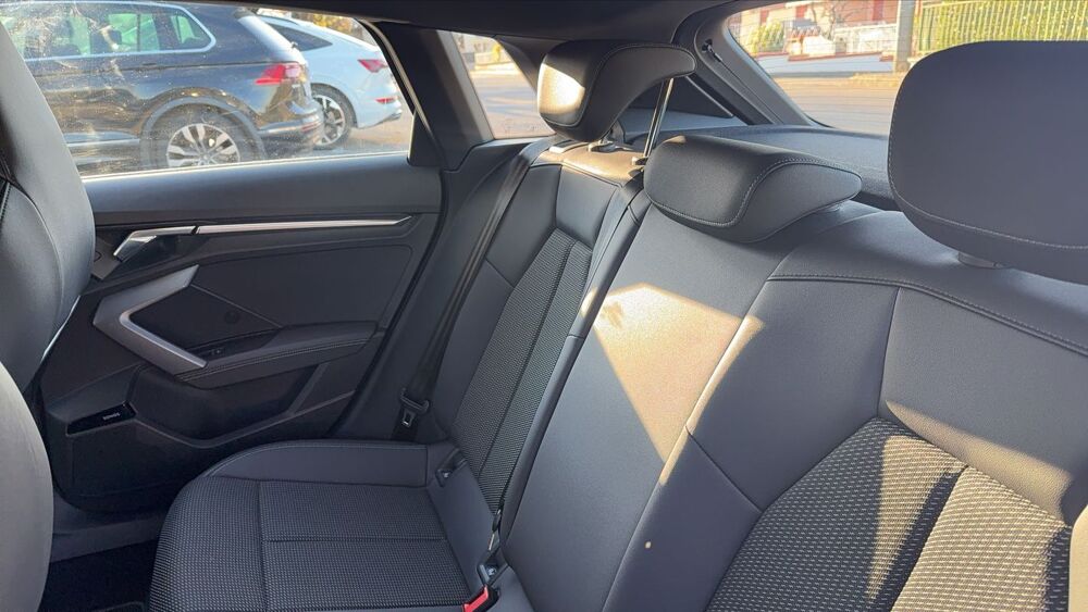 A3 35 TDI 150 S-Tronic 7 S-Line - Automatique Toit ouvrant 2025 occasion 69110 Sainte Foy Les Lyon