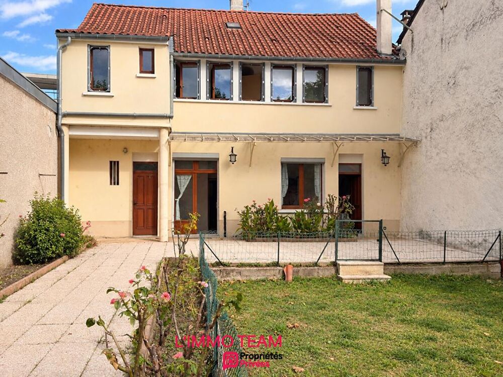 Vente Maison Maison avec potentiel locatif et 3 garages en centre-ville de CAHORS Cahors