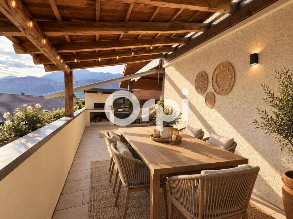 TENCIN  DUPLEX DE 158 M² AVEC TERRASSE, JARDIN PRIVATIF, GARAGE à VELO/MOTO ET PARKING