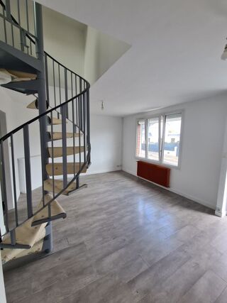  Maison à louer 7 pièces 125 m²