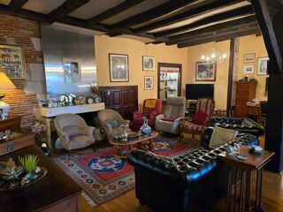  Immeuble � vendre 4 pi�ces 248 m�