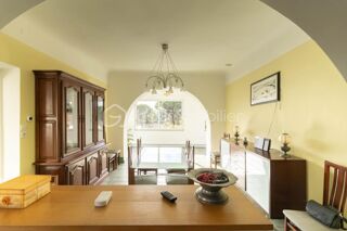  Propriété/château à vendre 8 pièces 255 m²
