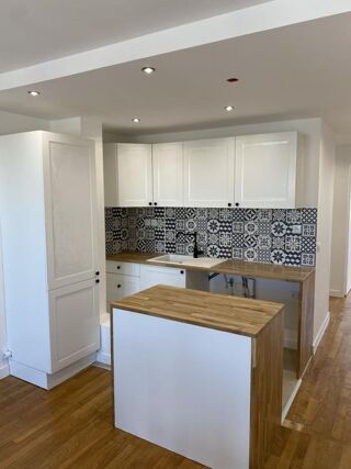  Appartement à louer 2 pièces 43 m²