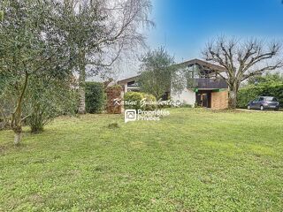  Villa à vendre 6 pièces 213 m²