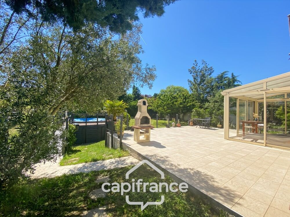 Vente Maison Maison familiale d'environ 100 m2 avec piscine, terrain arboré et grand garage au calme de la campagne ardéchoise Saint jean de muzols