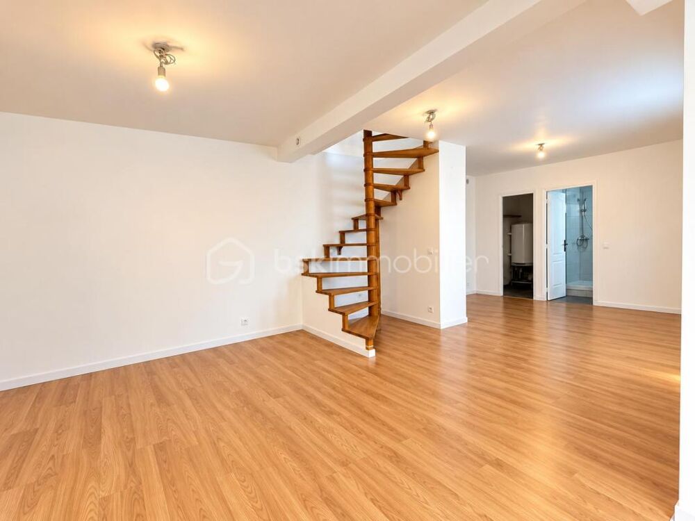 À SAISIR À CORBEIL-ESSONNES  SUPERBE F3 EN DUPLEX DE 70 M² À SEULEMENT 127 000 € !