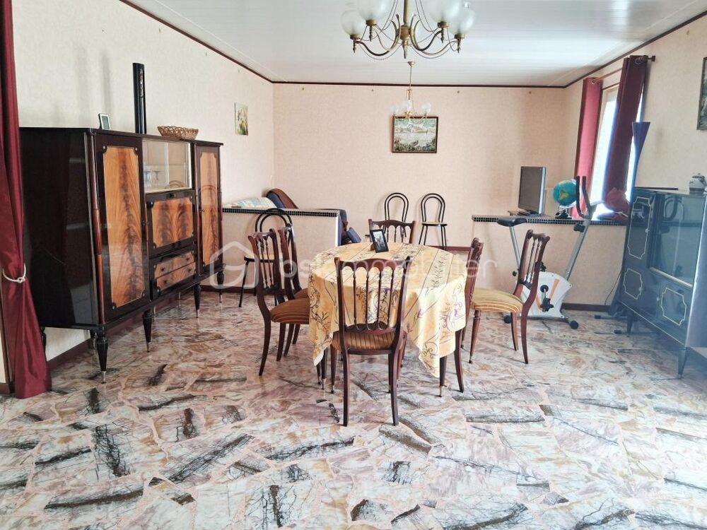Vente Maison Maison de caractère de 130 m² avec hangar de 300 m² – Terrain de 8 391 m² – Dolmayrac Dolmayrac