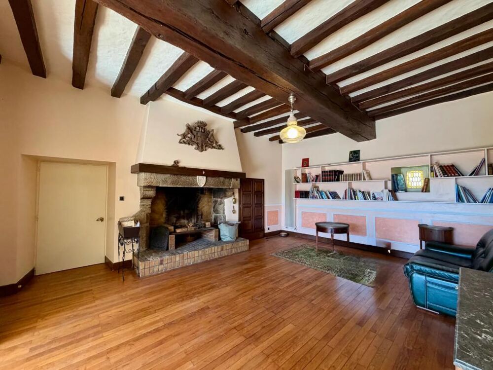 Vente Maison Maison de 10 pièces de 345.72 m² à Montravers Montravers