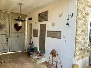  Maison  vendre 10 pices 270 m