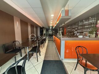  Immeuble � vendre 7 pi�ces 195 m�