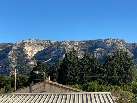   Maison avec piscine, appartement ind�pendant et Hangars sur parcelle de 1200m2 Maison - 10 pi�ce(s) - 232 m�