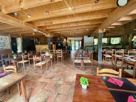 Murs commerciaux et fonds de commerce 980000 74270 Sallenoves