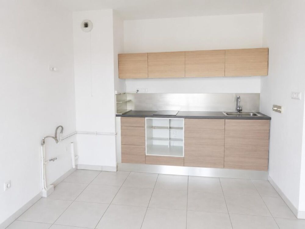 Location Appartement T2 avec terrasse et parking  à Marseille Marseille 10