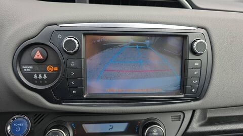 Yaris 1.5 VVTi 100 Hybrid E-CVT Collection - Automatique 2017 occasion 82000 Montauban