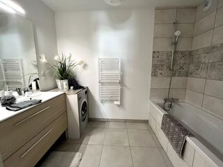  Appartement � vendre 5 pi�ces 107 m�