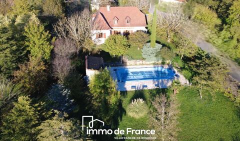   Maison traditionnelle T5 160 m2 sous-sol, piscine et terrain clos de 3221m� Maison - 6 pi�ce(s) - 160 m�