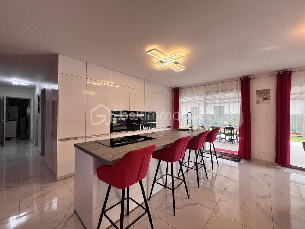 Maison de plain-pied 124 m²  Un cadre de vie exceptionnel dans les Bauges au CHATELARD