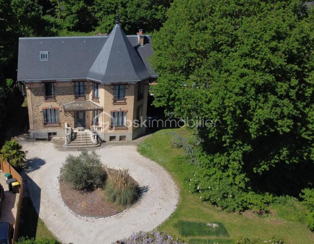 Vente Propriété/Château Maison de prestige des années 1920, développant 280 m² habitables à 5 minutes de Brie-Comte-Robert Brie comte robert