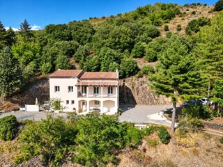  Propriété/château à vendre 7 pièces 340 m²