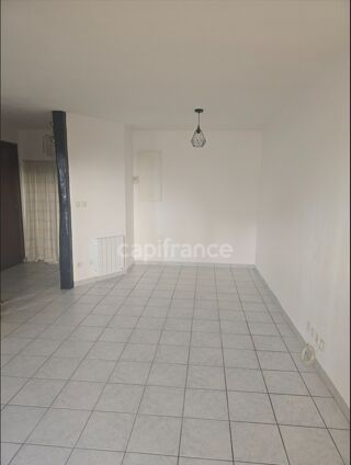  Immeuble à vendre 14 pièces 294 m²