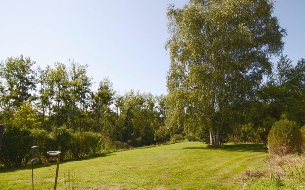 Vente Maison Belle maison charentaise 161 m2 sur 1ha7 de terrain- CHAMPAGNE MOUTON (16) 286200€ FAI Le bouchage