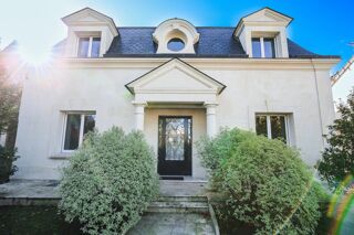  Villa � vendre 6 pi�ces 192 m�