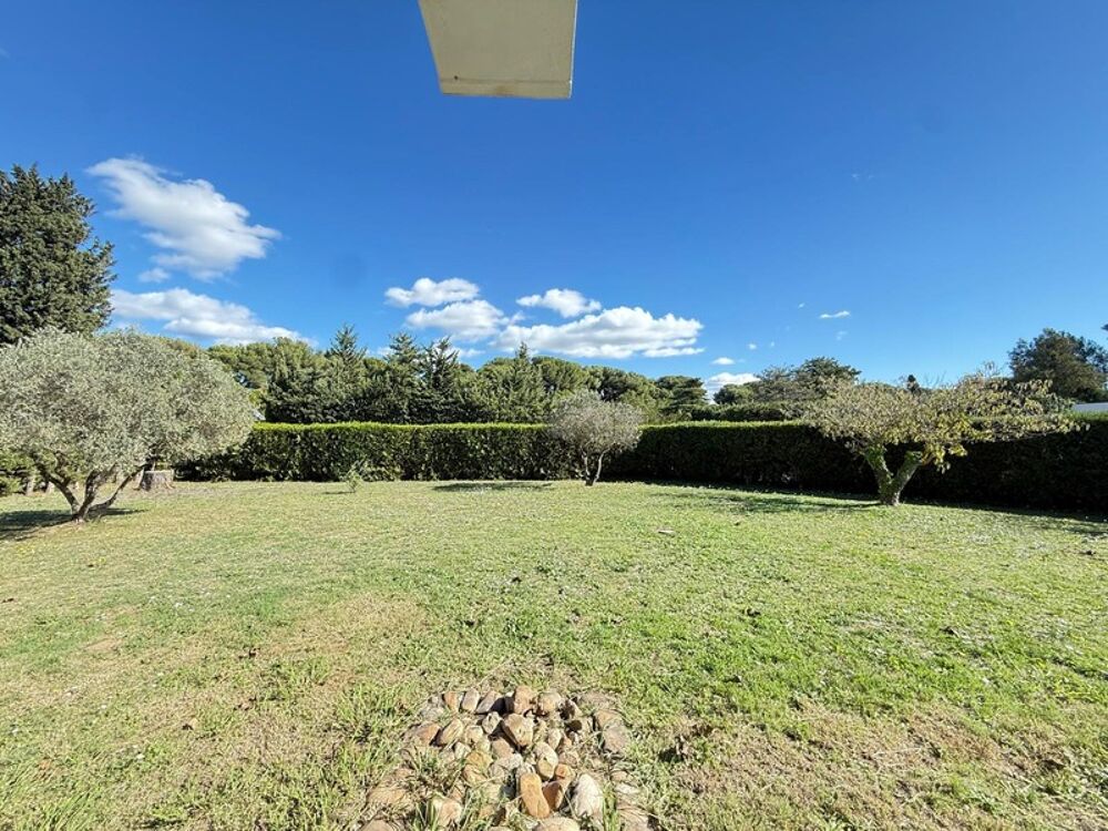 Maison de Type 6 dans un écrin de verdure située à FOS SUR MER - 1272 M2 de terrain
